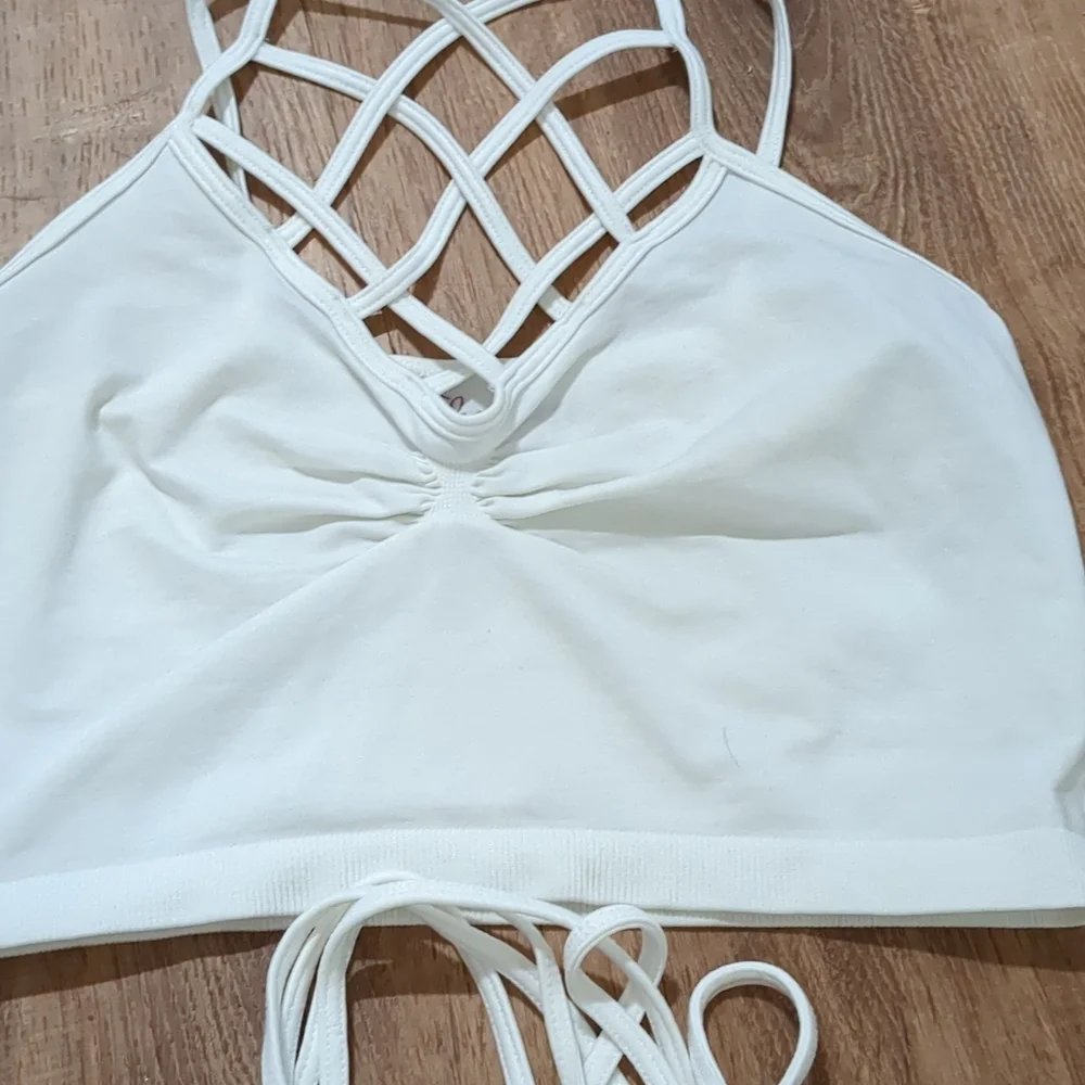 Luzette Collection bralette size 0/S,92%nylon,8%spandex